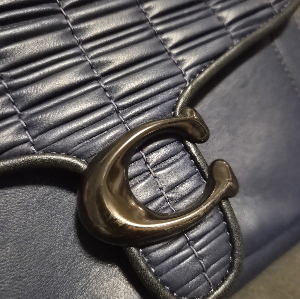 Coach Tabby Chain Clutch W/ Pleating - Picture 6 of 7